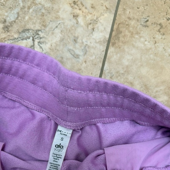 ALO Yoga Lavender Drawstring Athletic Shorts - Picture 3 of 4